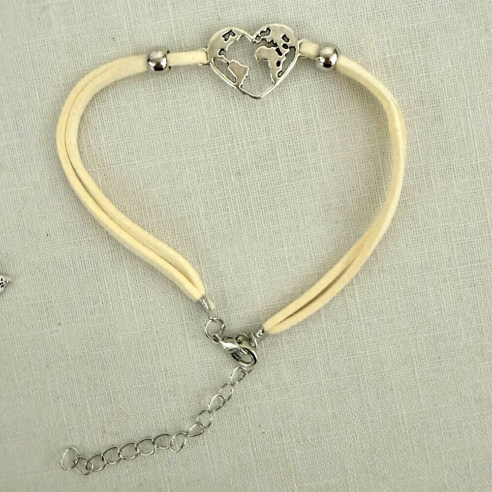 Set Of 4 Beach Charm Bracelet Set Shell Starfish Pearl Stretch Adjustable - Picture 3 of 9